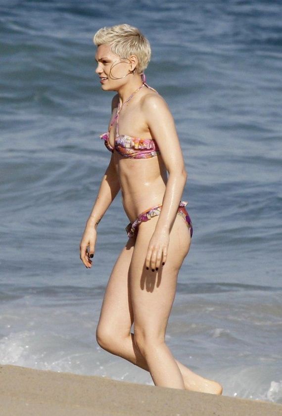 Jessie-J-Bikini-Photos -2013